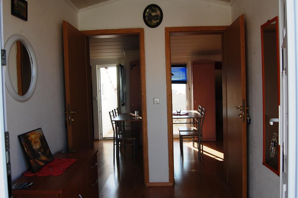 Apartments Setka Krk Town Rum bild